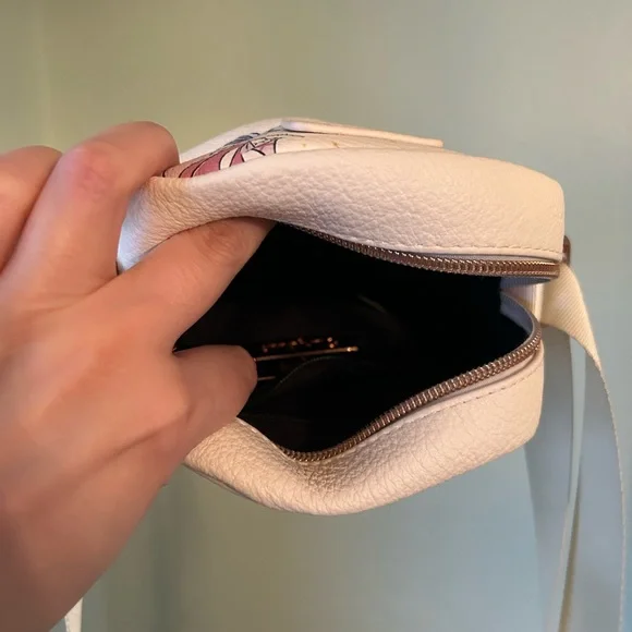 Sleeping beauty cross body bag - Picture 3 of 5